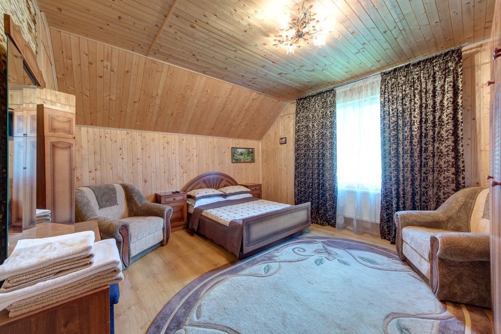 Guest House Velet Bukovel Exterior photo